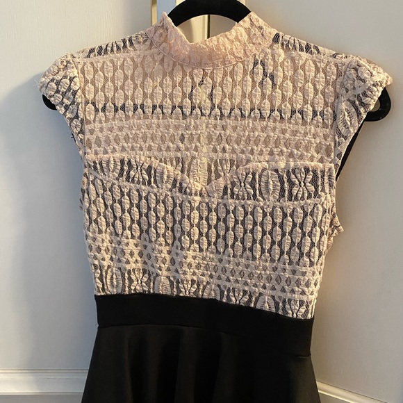 peplum dress - Picture 5 of 16